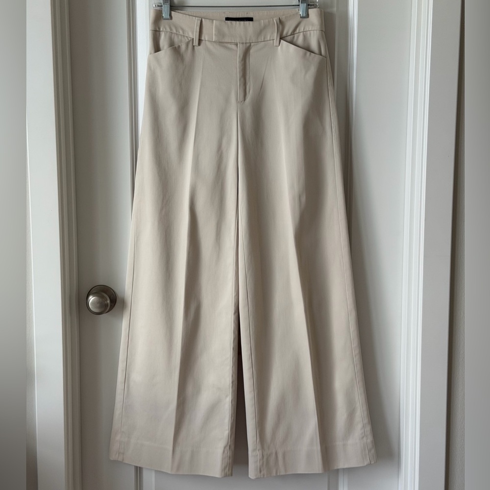 Elegant Banana Republic Factory Cream Wide Leg Mid-Rise Cotton Pants-2(S) - Picture 2 of 11